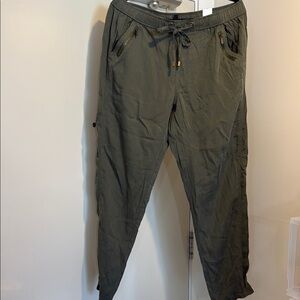 NWT Reitmans Lyocell Olive Green Casual Pants